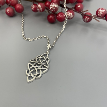 Серебряный оберег Триглав